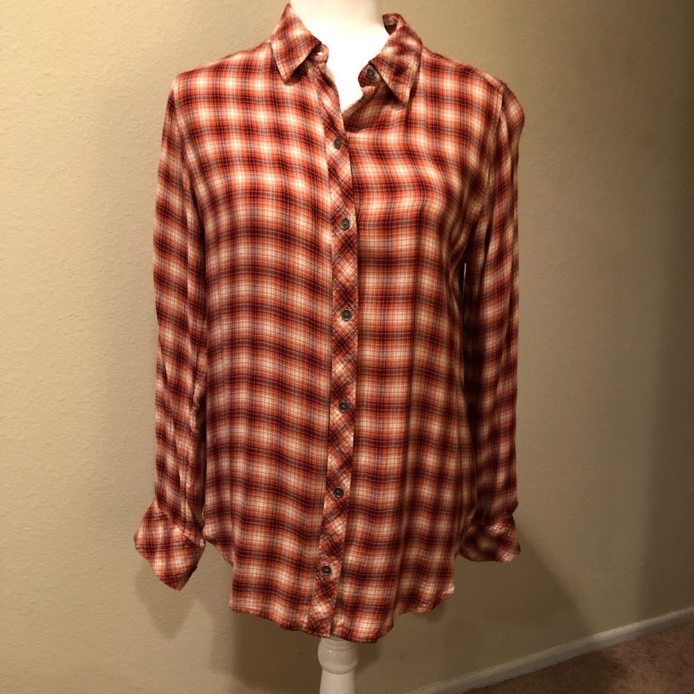 Abercrombie & Fitch plaid button up shirt